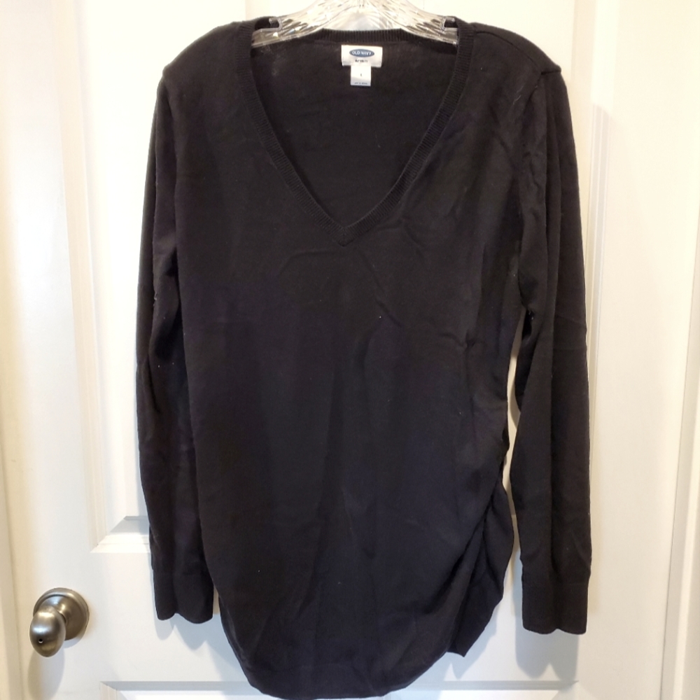 Women's Old Navy‎ MATERNITY black sweater. size Large.